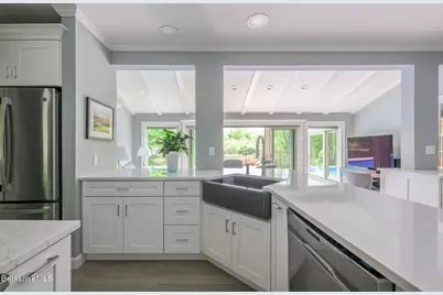 38 Crofut St, Pittsfield, MA 01201 - Photo 32