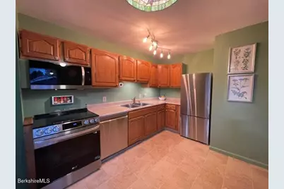 80-82 Prospect St, Lee, MA 01238 - Photo 6