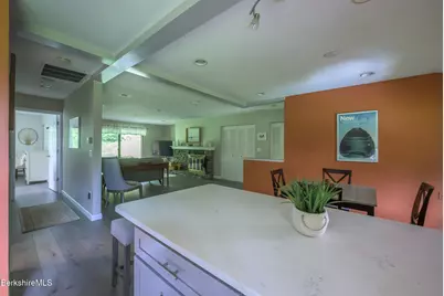 64 Churchill Crest, Pittsfield, MA 01201 - Photo 14