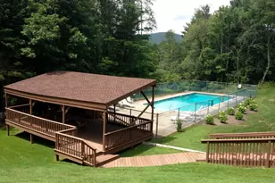 64 Churchill Crest, Pittsfield, MA 01201 - Photo 2