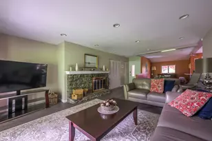 64 Churchill Crest, Pittsfield, MA 01201 - Photo 8