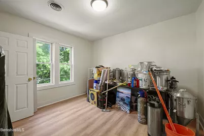 14 Charles St, North Adams, MA 01247 - Photo 24