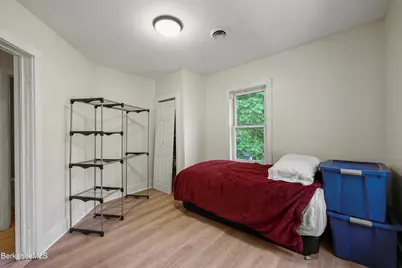 14 Charles St, North Adams, MA 01247 - Photo 26
