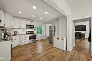 14 Charles St, North Adams, MA 01247 - Photo 12