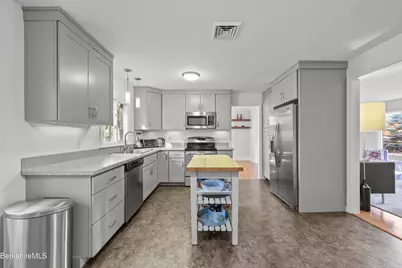1345 Main St, Williamstown, MA 01267 - Photo 14
