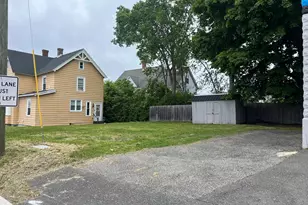 69 Tyler St, Pittsfield, MA 01201 - Photo 1