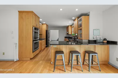 888 Hancock Rd, Williamstown, MA 01267 - Photo 28