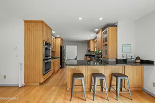 888 Hancock Rd, Williamstown, MA 01267 - Photo 28