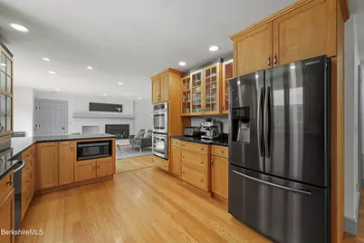 888 Hancock Rd, Williamstown, MA 01267 - Photo 36