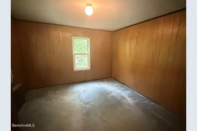 352 Shaft Rd, North Adams, MA 01247 - Photo 4