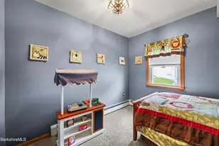 8 Richmond St, Adams, MA 01220 - Photo 48