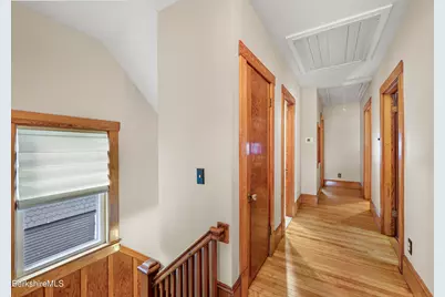 8 Richmond St, Adams, MA 01220 - Photo 18