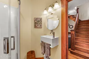 8 Richmond St, Adams, MA 01220 - Photo 34