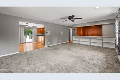 10 Oswald Ave, Pittsfield, MA 01201 - Photo 20