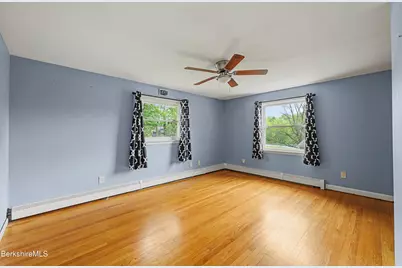10 Oswald Ave, Pittsfield, MA 01201 - Photo 34
