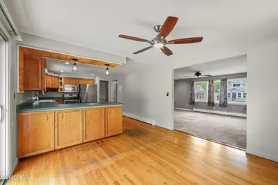 10 Oswald Ave, Pittsfield, MA 01201 - Photo 24