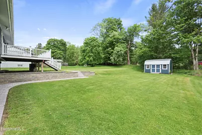 10 Oswald Ave, Pittsfield, MA 01201 - Photo 8