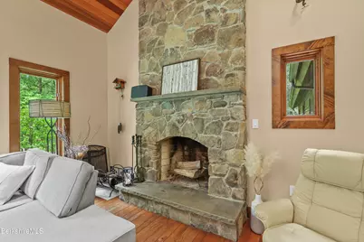 11 Muddy Brook Cir, Great Barrington, MA 01230 - Photo 10