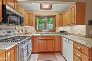 11 Muddy Brook Cir, Great Barrington, MA 01230 - Photo 18