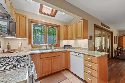 11 Muddy Brook Cir, Great Barrington, MA 01230 - Photo 14