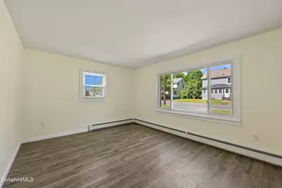 1028 North St, Pittsfield, MA 01201 - Photo 6