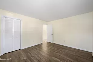 1028 North St, Pittsfield, MA 01201 - Photo 16