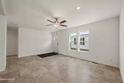 395 Cheshire Rd #112, Pittsfield, MA 01201 - Photo 6