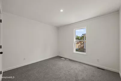 395 Cheshire Rd #112, Pittsfield, MA 01201 - Photo 28