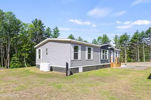 395 Cheshire Rd, Pittsfield, MA 01201 - Photo 2