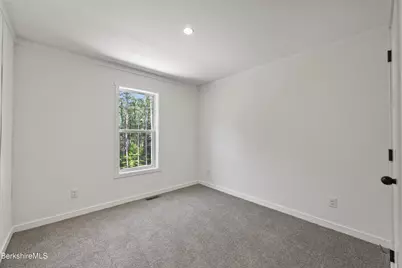 395 Cheshire Rd #112, Pittsfield, MA 01201 - Photo 26