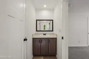 395 Cheshire Rd, Pittsfield, MA 01201 - Photo 24