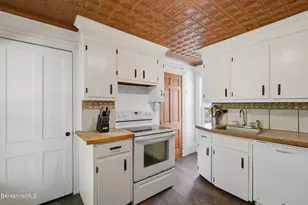 169 Park Ave, Dalton, MA 01226 - Photo 22