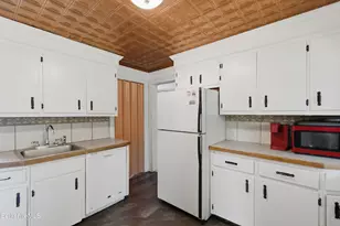 169 Park Ave, Dalton, MA 01226 - Photo 20