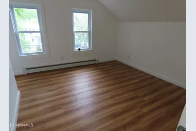 10 Bellevue Ave, Adams, MA 01220 - Photo 8