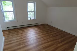 10 Bellevue Ave, Adams, MA 01220 - Photo 8