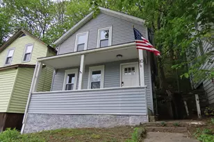 10 Bellevue Ave, Adams, MA 01220 - Photo 18