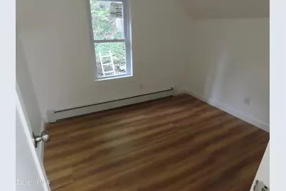 10 Bellevue Ave, Adams, MA 01220 - Photo 10
