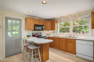 132 White Oaks Rd, Williamstown, MA 01267 - Photo 16
