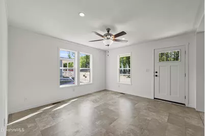 395 Cheshire Rd #102, Pittsfield, MA 01201 - Photo 8