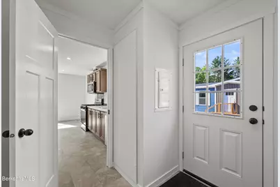395 Cheshire Rd #102, Pittsfield, MA 01201 - Photo 16