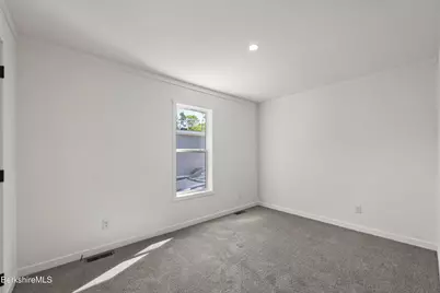 395 Cheshire Rd #102, Pittsfield, MA 01201 - Photo 24