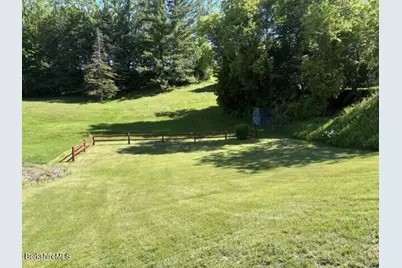 148 Friend St, Adams, MA 01220 - Photo 26