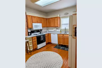 41 Arnold St, Williamstown, MA 01267 - Photo 4