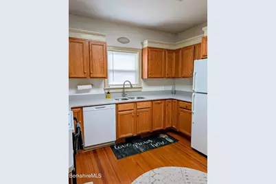 41 Arnold St, Williamstown, MA 01267 - Photo 6