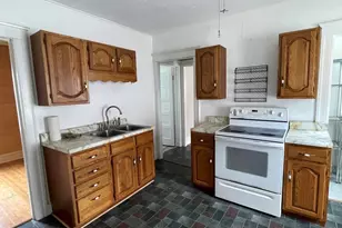 63 Glenwood Ave, Pittsfield, MA 01201 - Photo 4