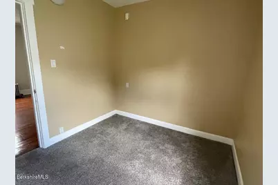 63 Glenwood Ave, Pittsfield, MA 01201 - Photo 14