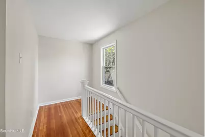 11 Merriam St, Pittsfield, MA 01201 - Photo 20