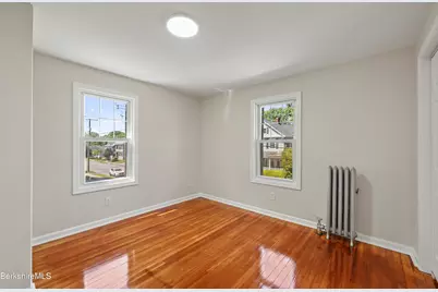 11 Merriam St, Pittsfield, MA 01201 - Photo 22