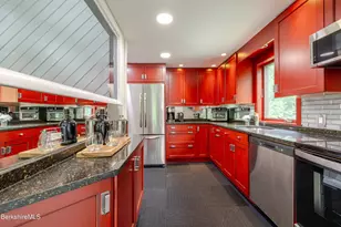 10 Buckingham Ln, Monterey, MA 01245 - Photo 8