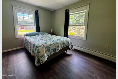 180 Orlando Ave, Pittsfield, MA 01201 - Photo 8